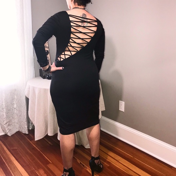 ♥️ Sexy Black Dress ♥️ - Picture 3 of 7